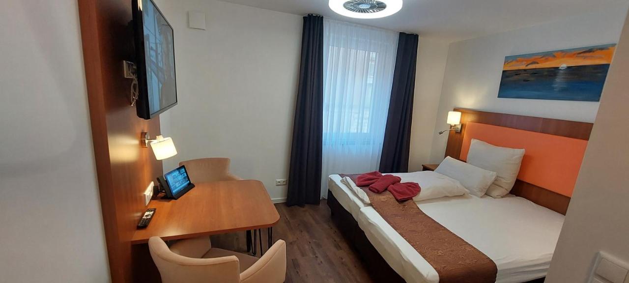 Hotel Amber Altstadt Штральзунд Екстер'єр фото