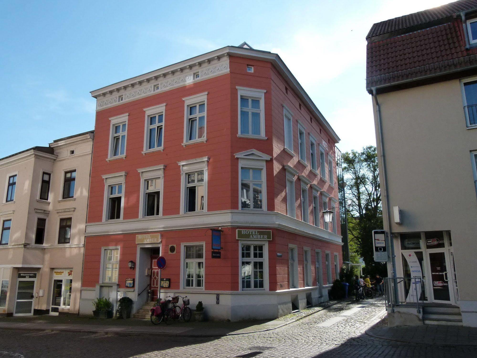 Hotel Amber Altstadt Штральзунд Екстер'єр фото